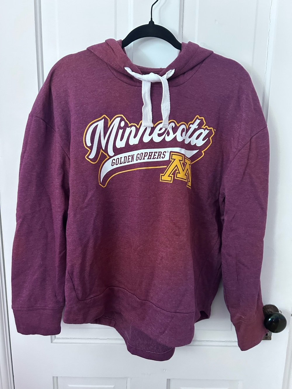 University of Minnesota Fanatics Women's Maroon Hoodie Pullover